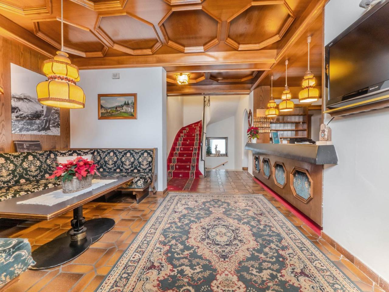 Hotel Pontives Ортизей Екстериор снимка