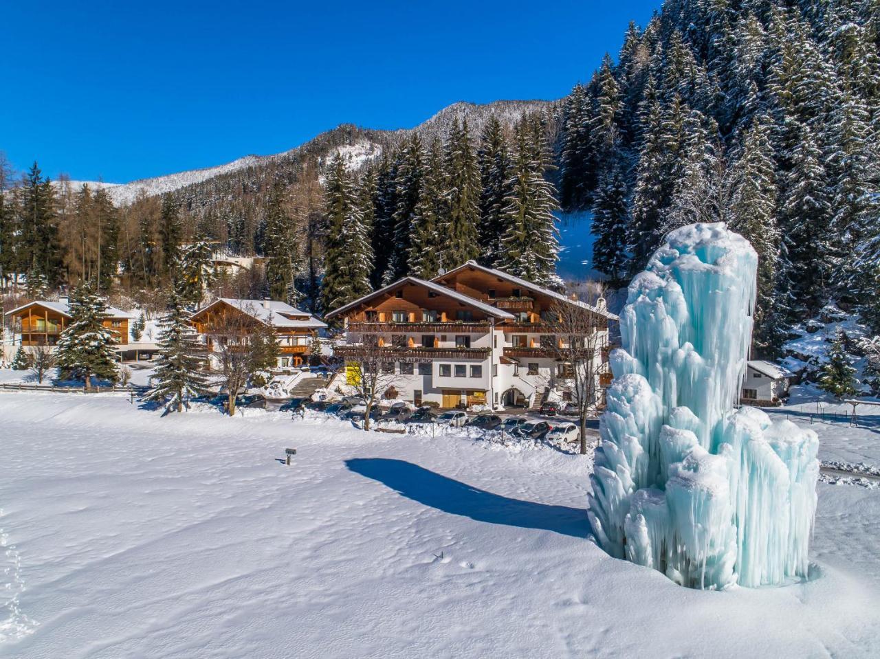 Hotel Pontives Ортизей Екстериор снимка